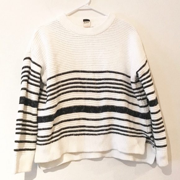 🌟HOST PICK🌟 Roxy Black & White Stripe Sweater - Picture 2 of 6